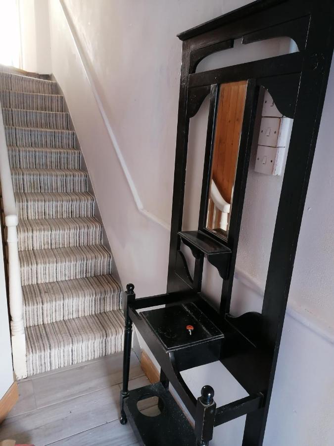 Ferguson'S Traditional Townhouse Dunkineely Eksteriør bilde